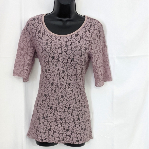 BKE Dusty lilac lace top - Picture 1 of 5